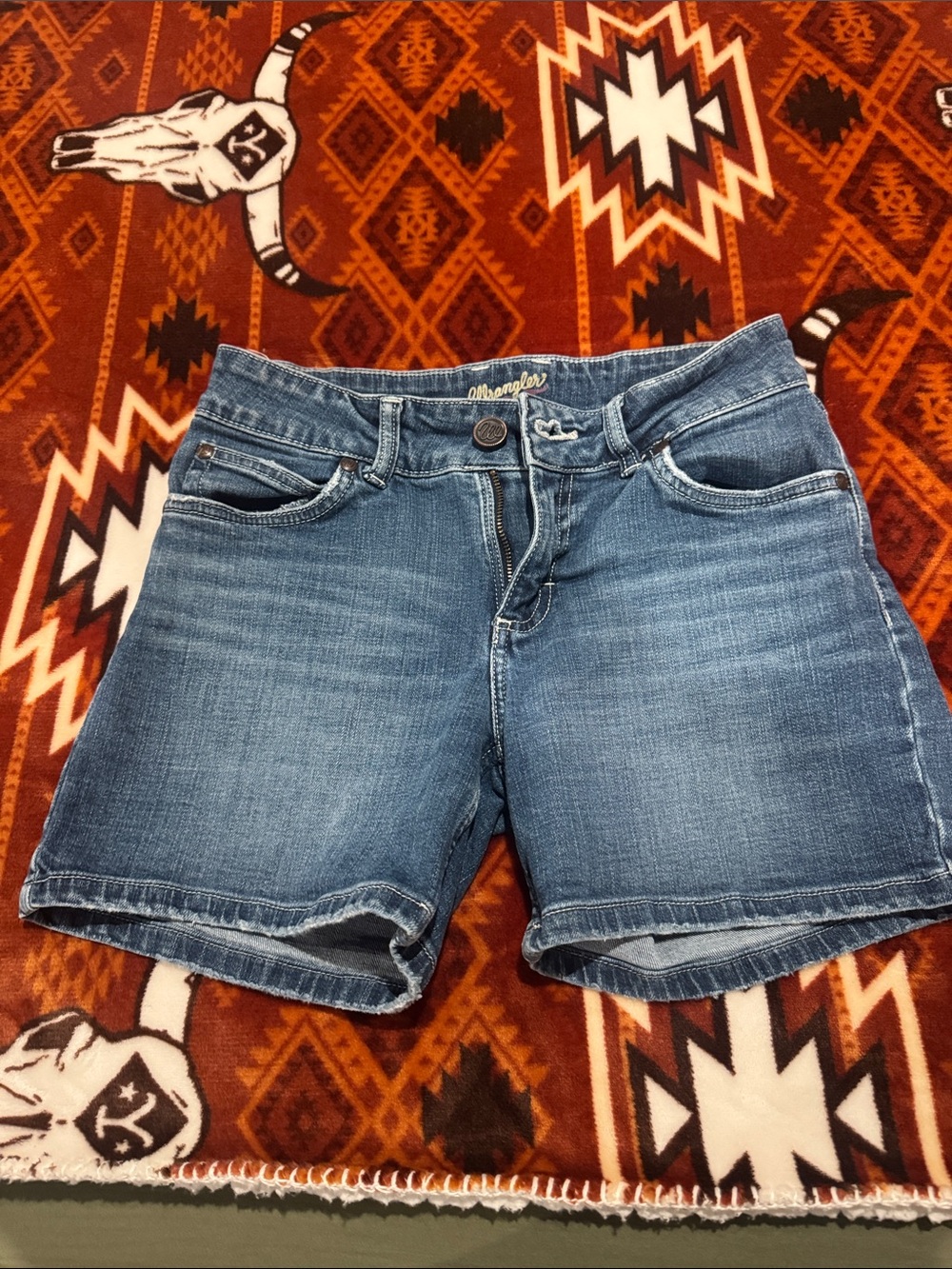 Wrangler Women's Medium Blue Denim Shorts